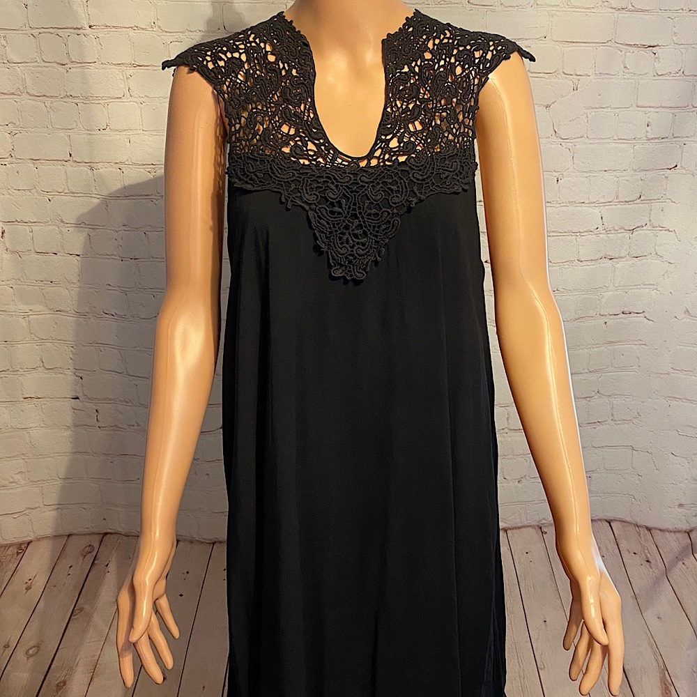 Blue Rain Francesca’s black lace dress size medium nwot